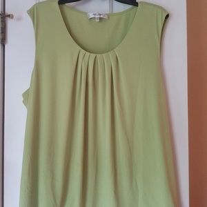 Jones Studio sleeveless blouse